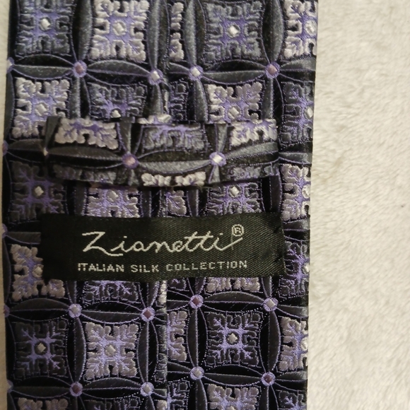 Zianetti Italian Silk Tie Purple Black Geometric Pattern - Picture 7 of 7